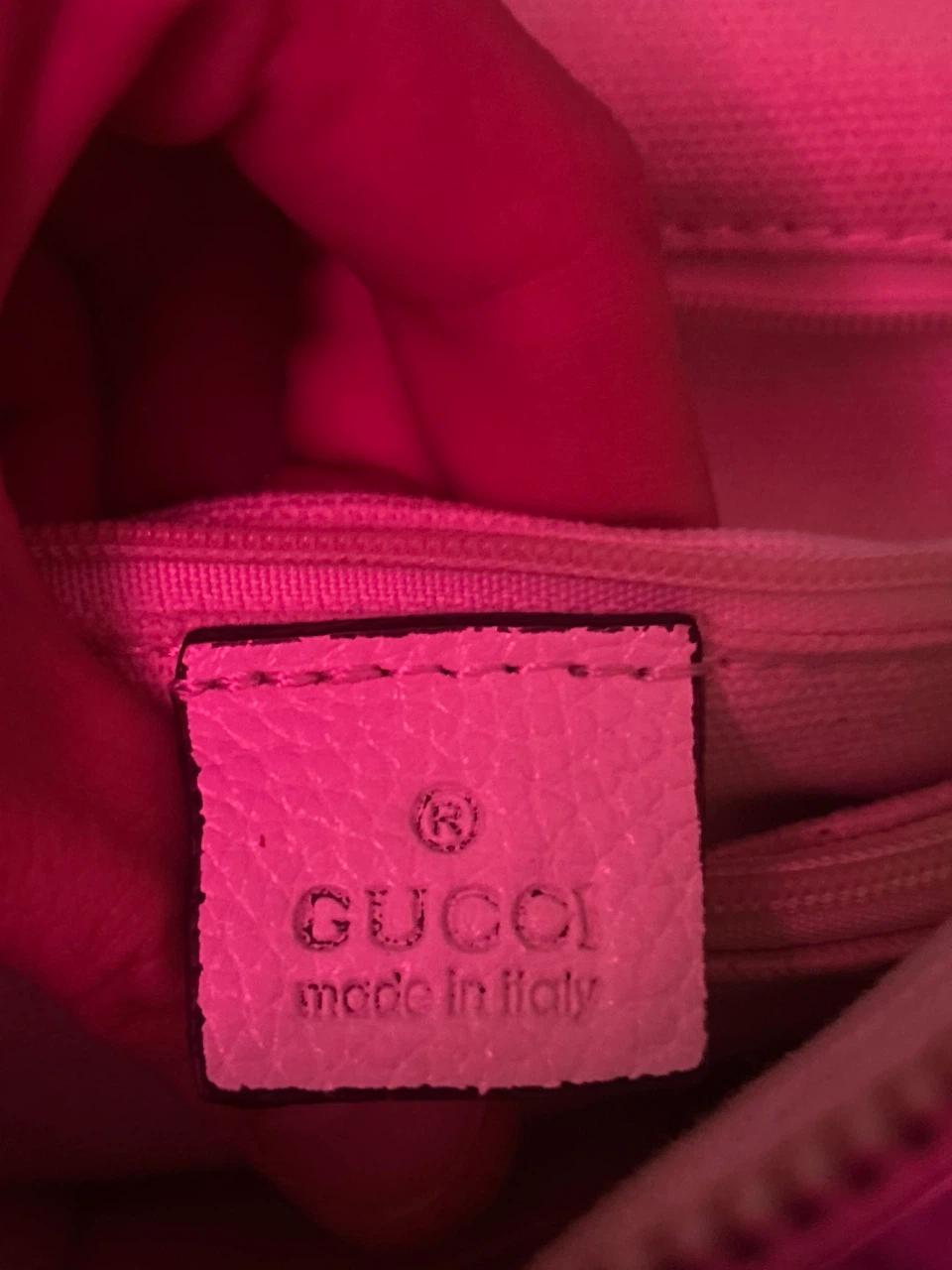 First come first serve Gucci crossbody bag - photo 4