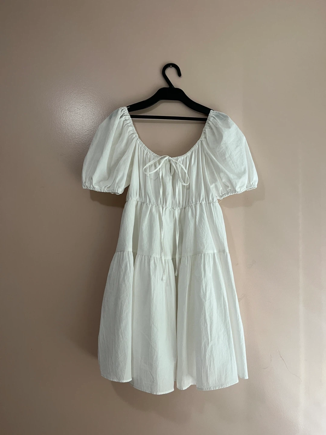 White dress (Only worn once)