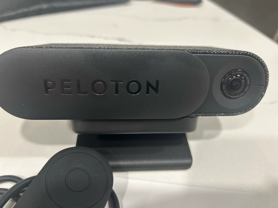 Peloton Guide - AI powered personal strength trainer - photo 2