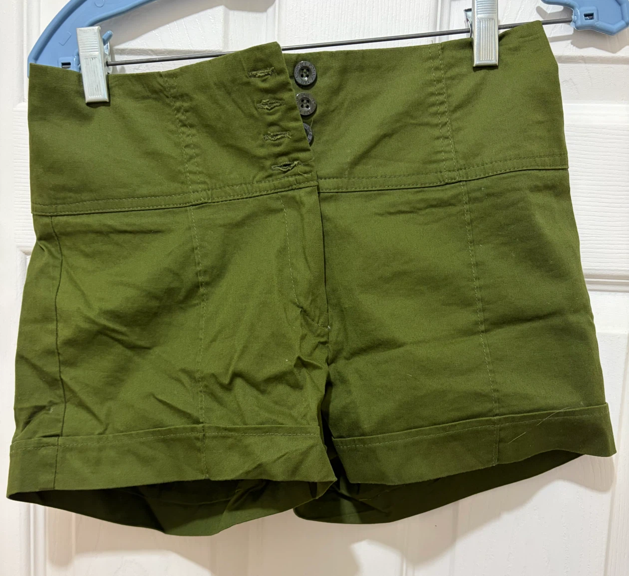 Green shorts size S