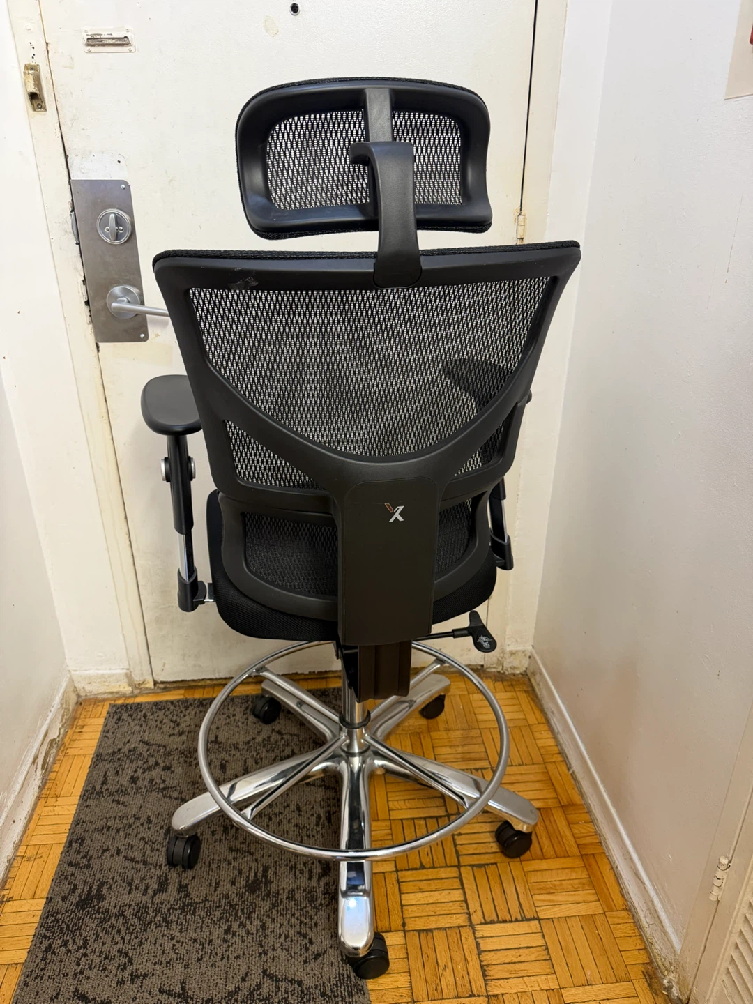X-Chair Ergonomic Office Chair - photo 2