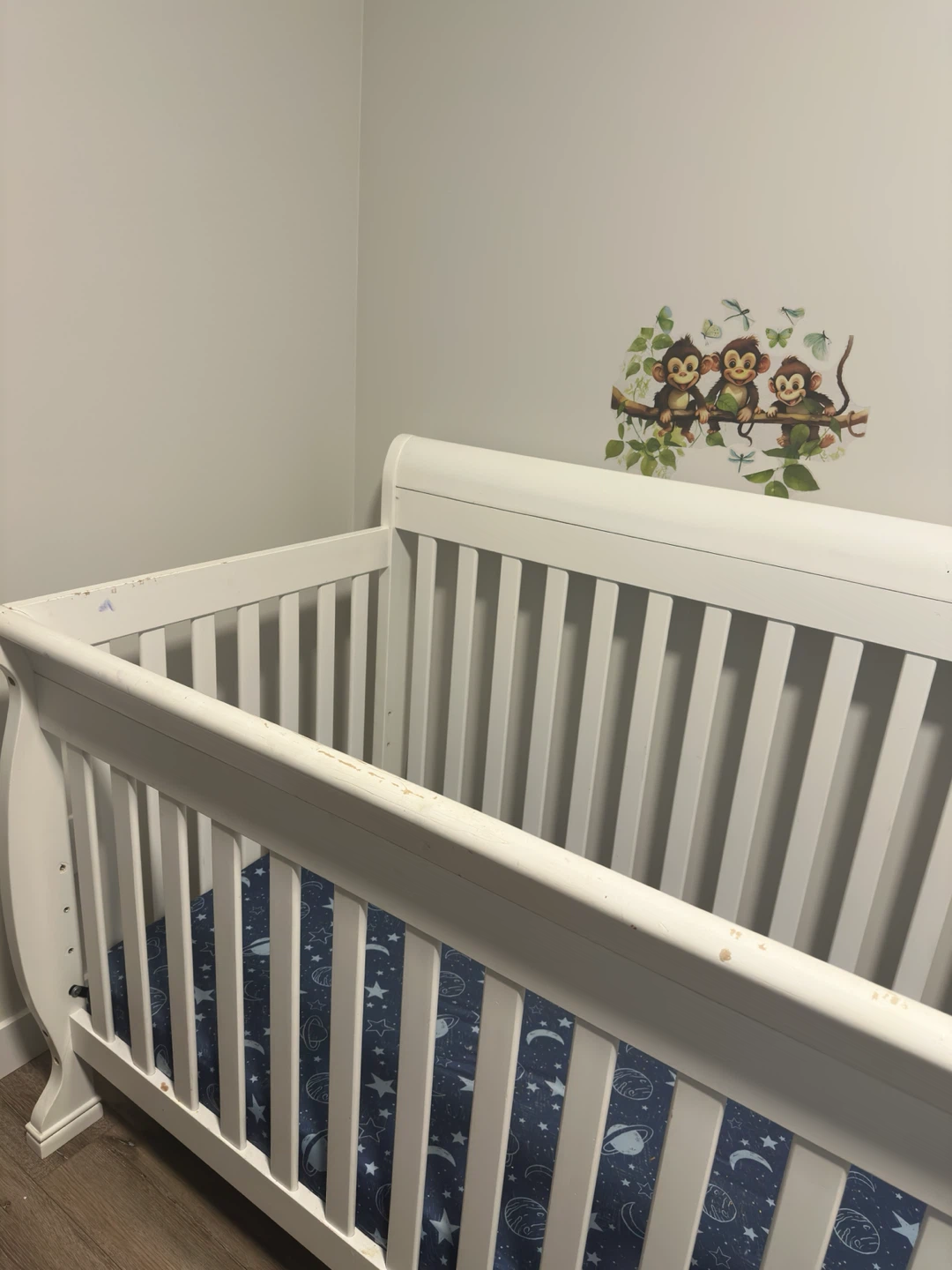 2 feet by 4  feet baby cot - photo 2