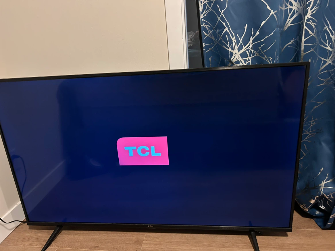 TCL 55" Smart TV - Model 55S446-CA