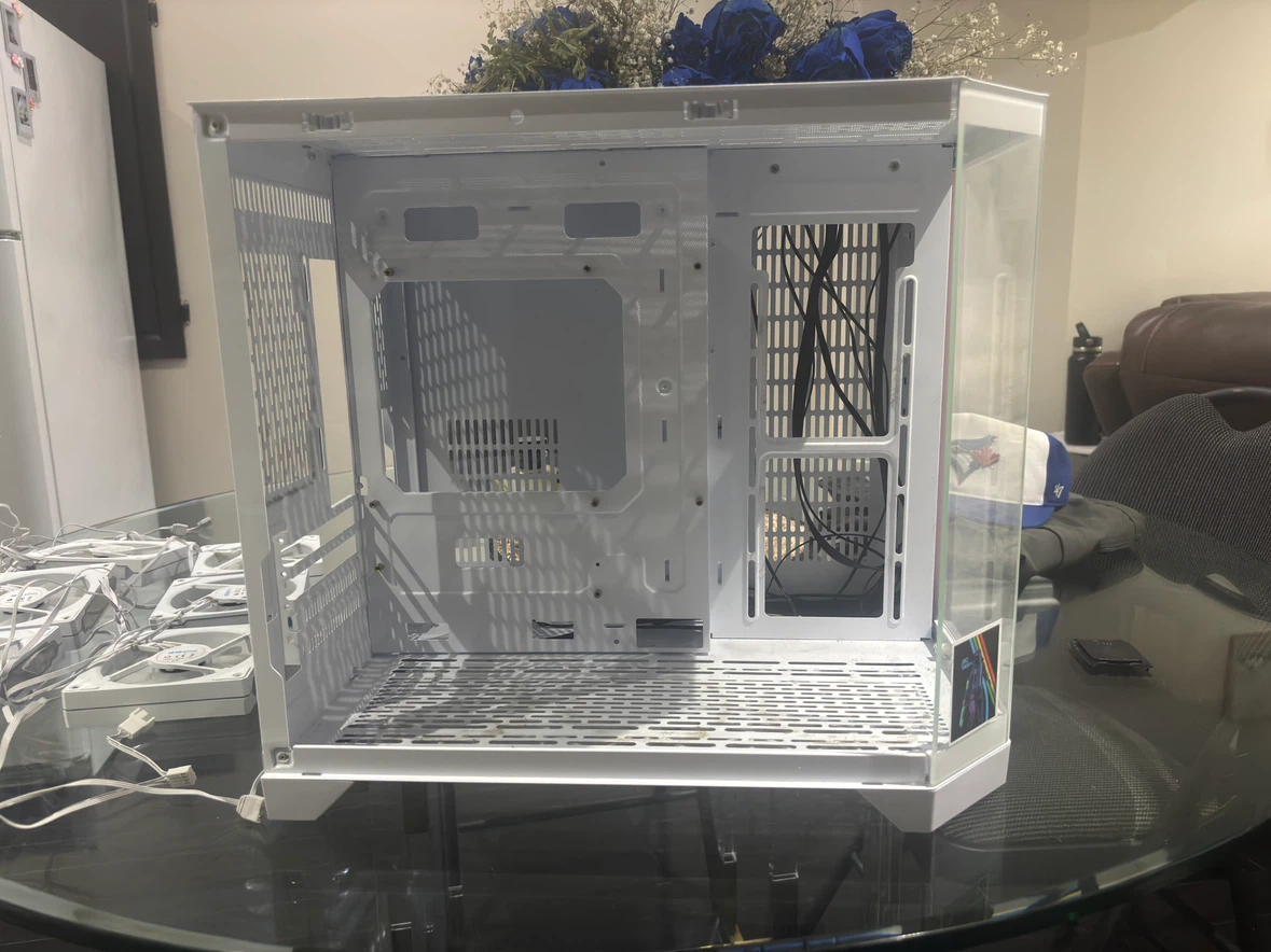 Computer Case with 6 Fans - photo 4