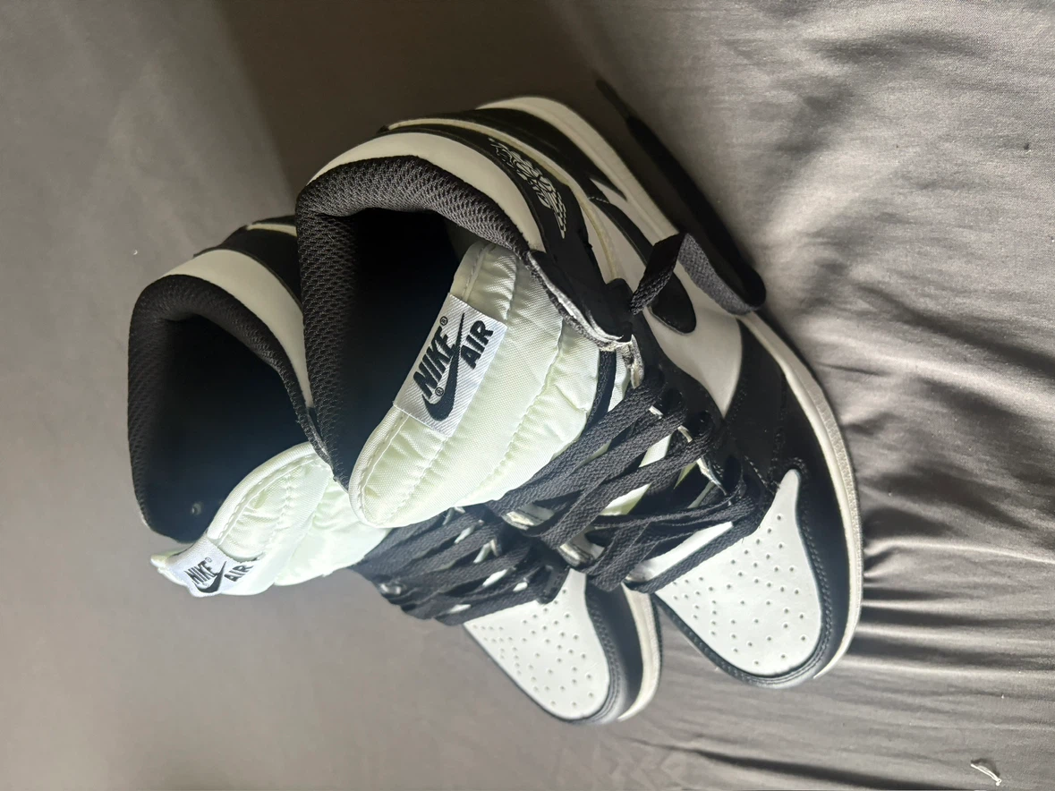 Nike Air Jordan 1 High OG Panda (PS) - photo 2