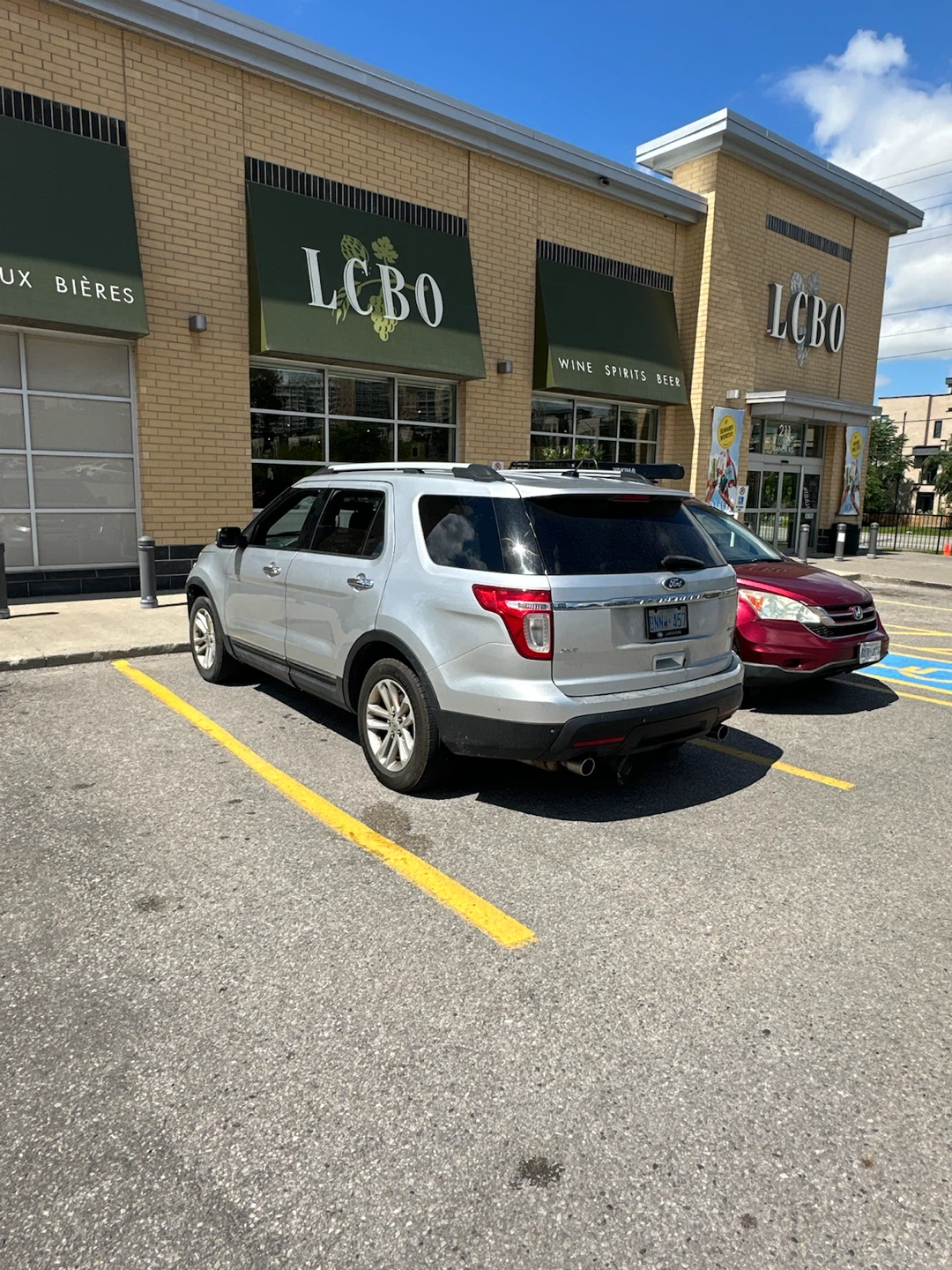Ford Explorer - photo 2