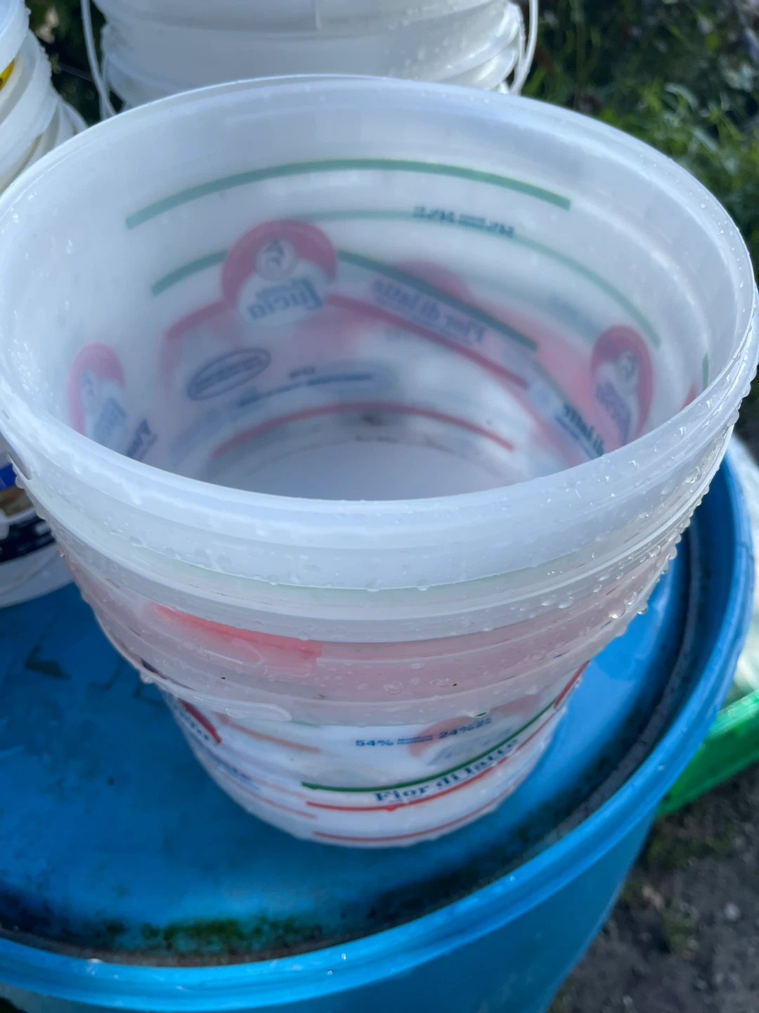 Buckets - photo 2