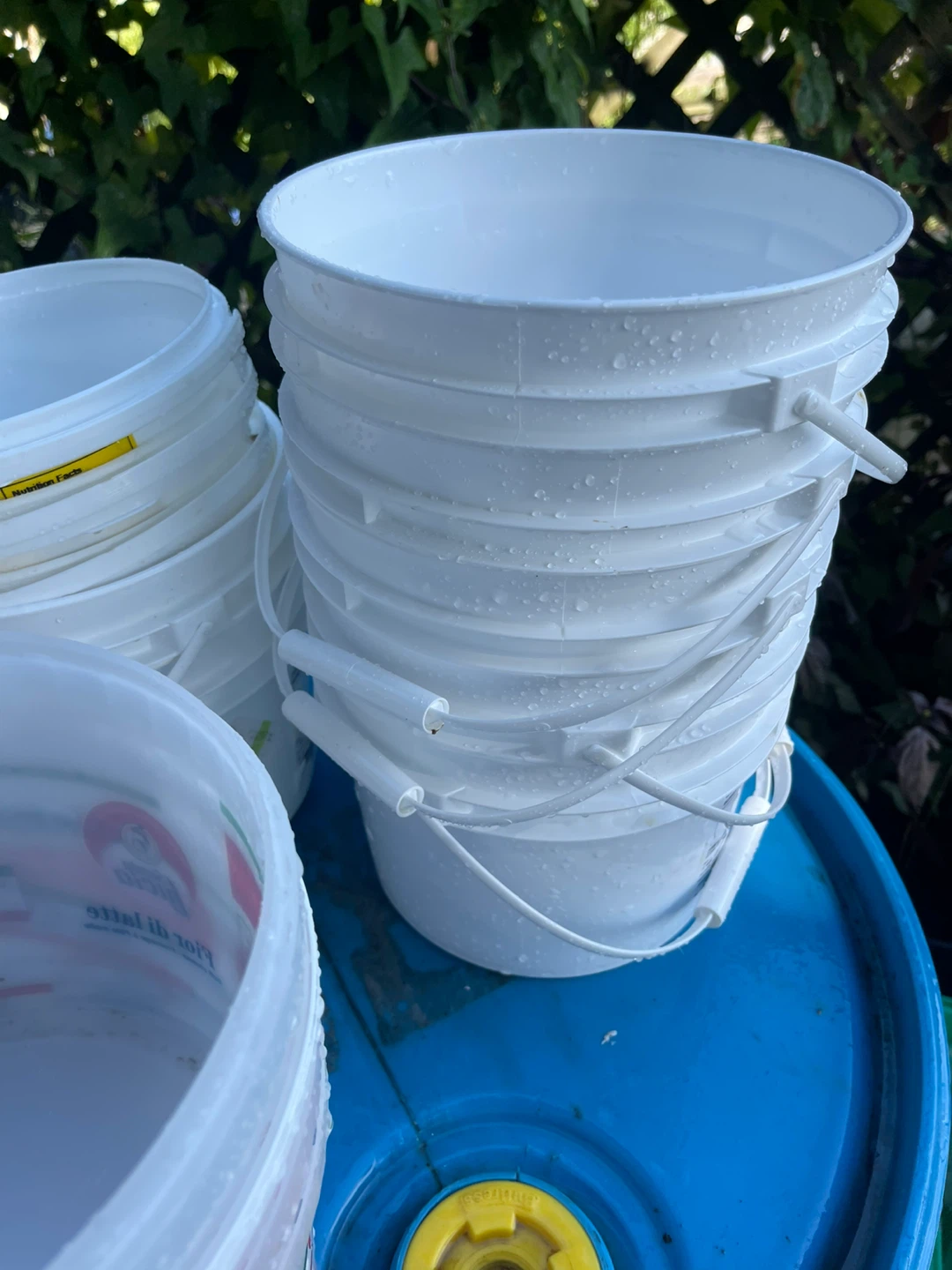 Buckets - photo 4
