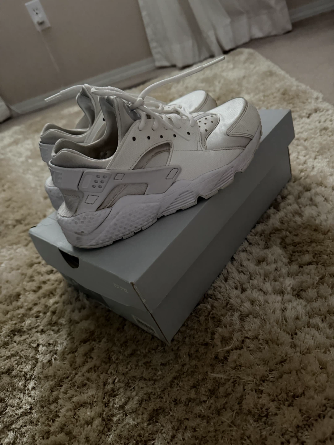 Nike Huaraches size 8 - photo 3