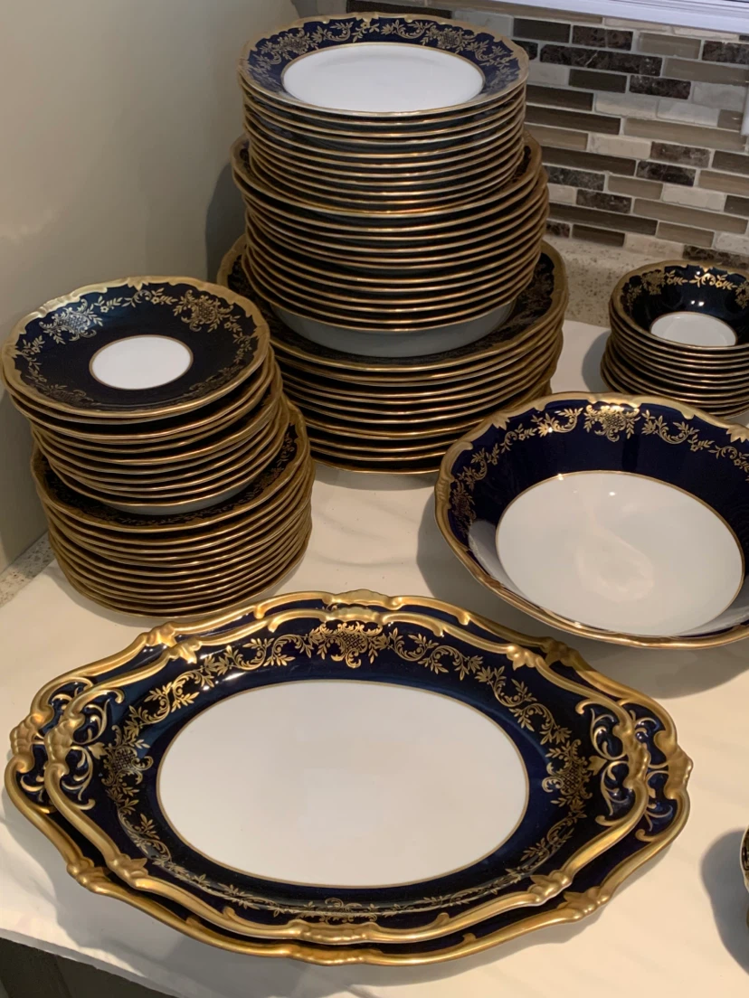 Porcelain Dinnerware Set - Blue & Gold - photo 4