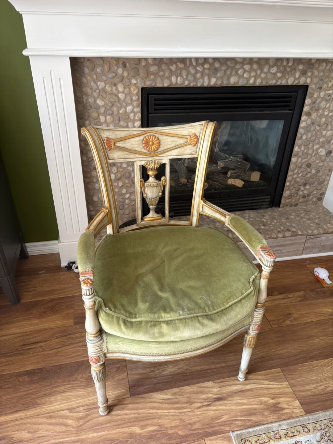 Antique  Accent Chair - Green Velvet Upholstery - photo 2