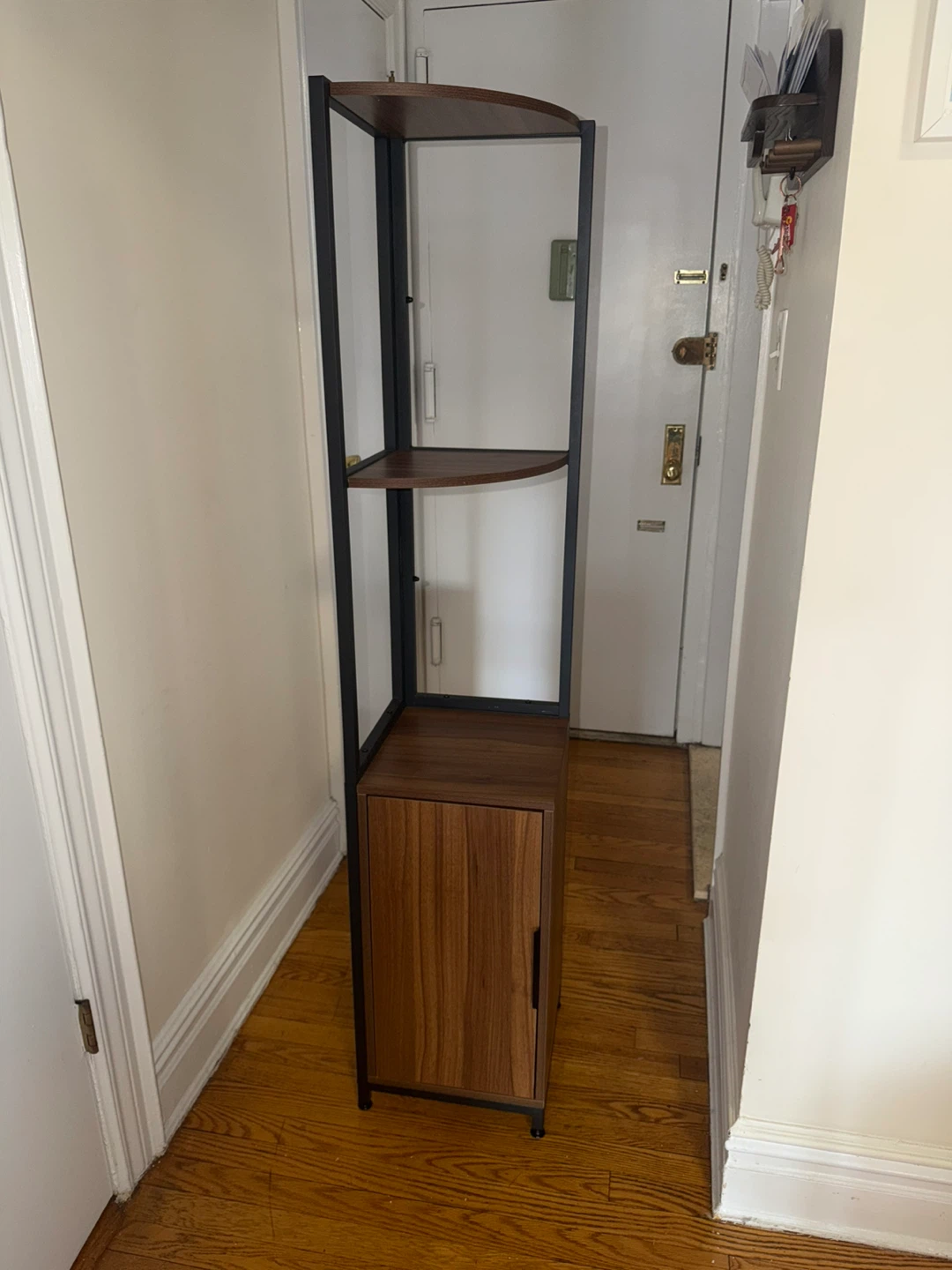 Corner Shelf with Cabinet