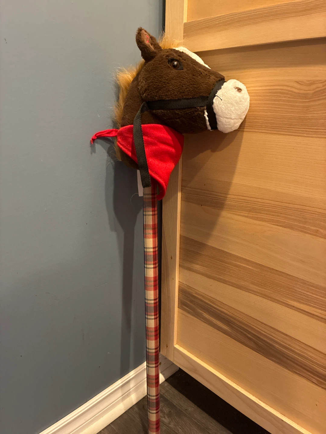Toys R us hobbie horse