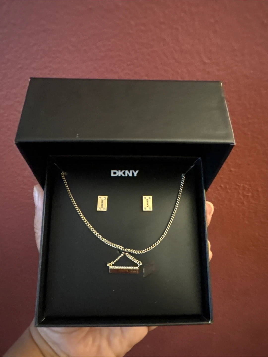 NEW DKNY Gold Tone Necklace and Earring Set