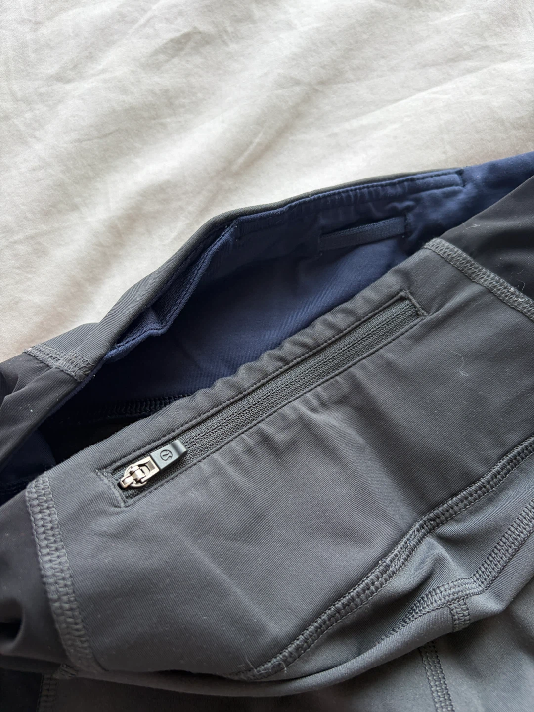 Lululemon black & navy athletic 3/4 leggings (size 8) - photo 5