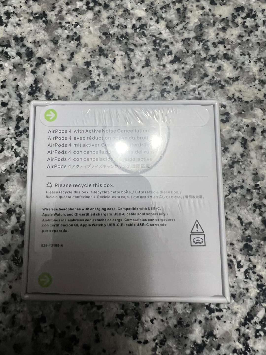 Apple AirPods 4 with Active Noise Cancellation - photo 4