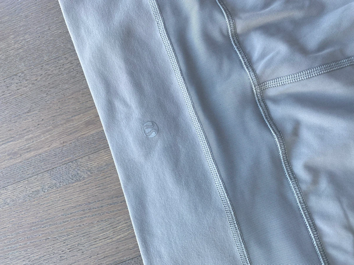Lululemon light grey mesh athletic leggings (size 8) - photo 3