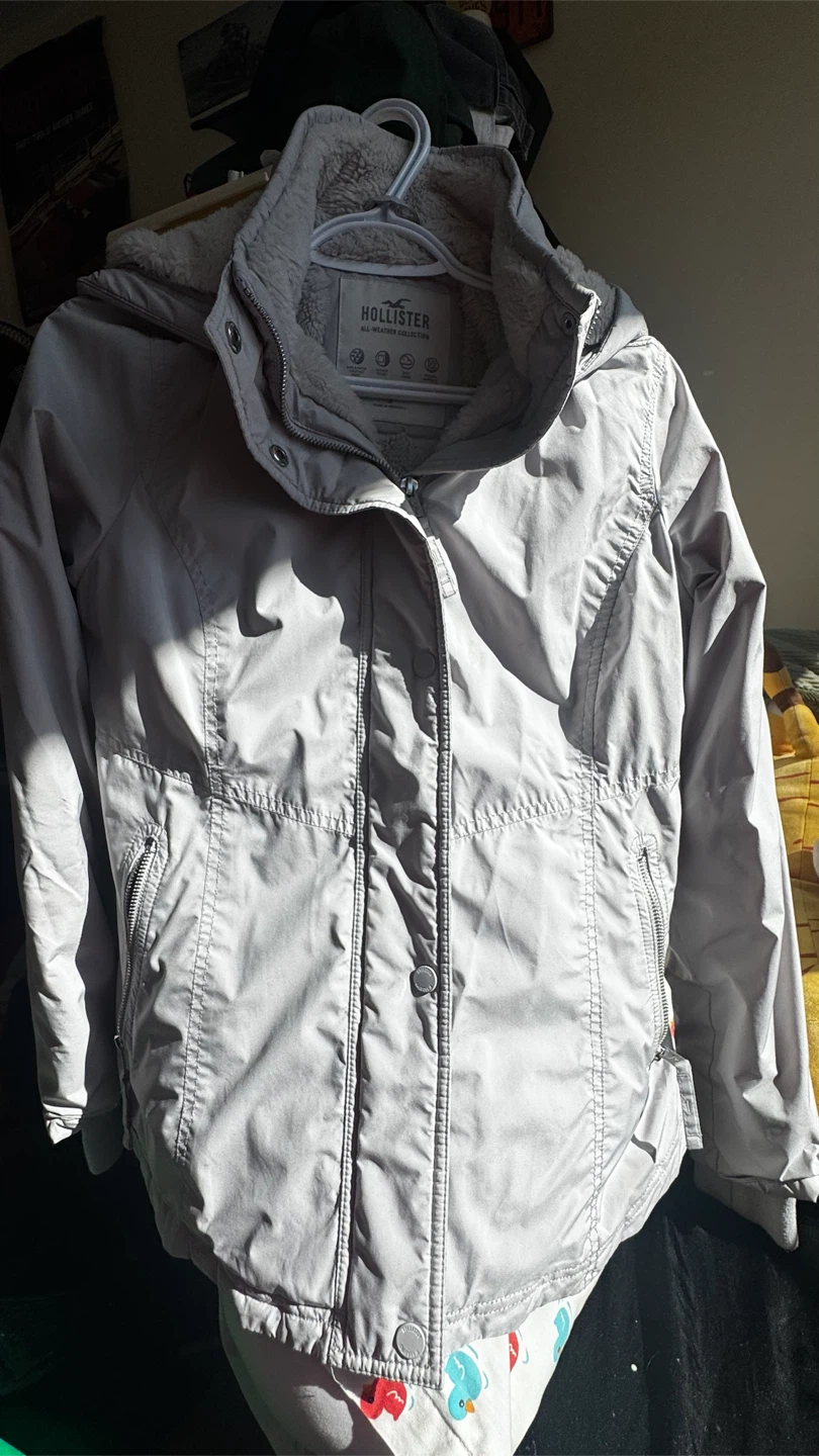 Winter Jacket $25 | Colour Light Blue, Size Small - photo 3