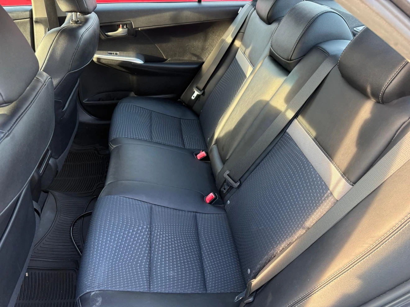 Original Owner Low Miles 13 SE Toyota Camry SE - photo 4