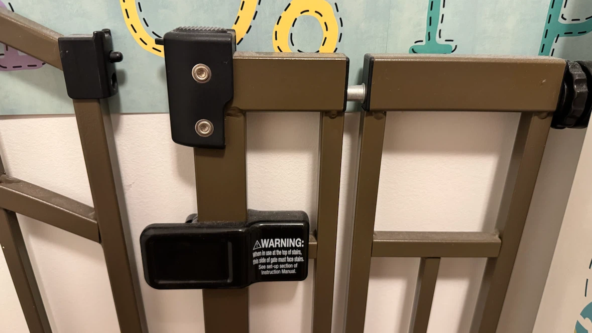 Gates for baby and pets - photo 3