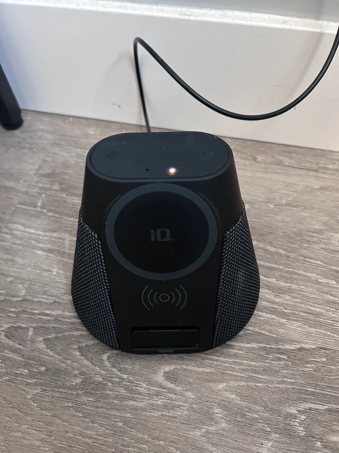 Black iQ Wireless Charging Speaker & Dock - photo 2