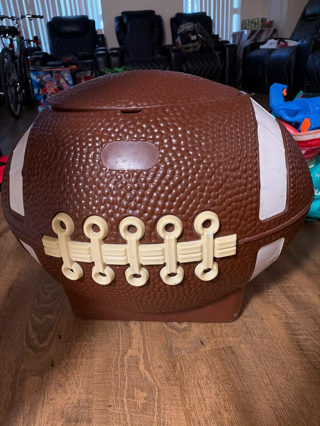 Football Shaped toy bin - photo 2