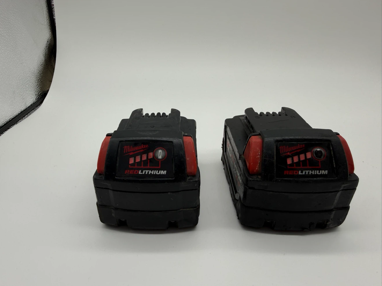 MilwaukeeM18 Lithium-Ion (XC) 5.0 Ah REDLITHIUM Battery - photo 2
