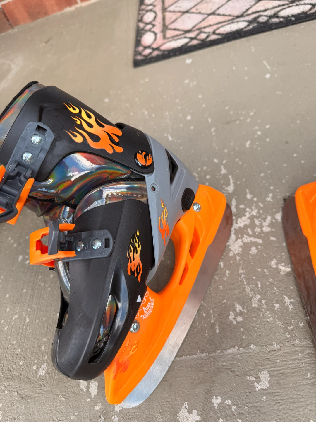 Adjustable Ice Skates - photo 3