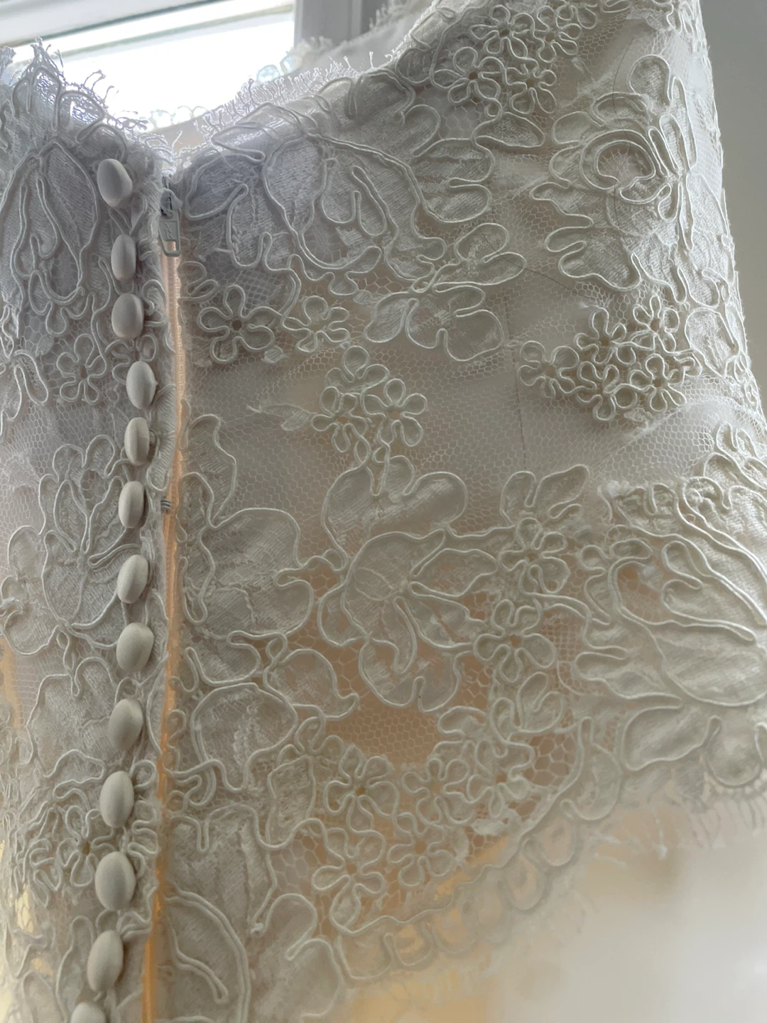 Wedding dress with matching bolero jacket and veil - photo 3