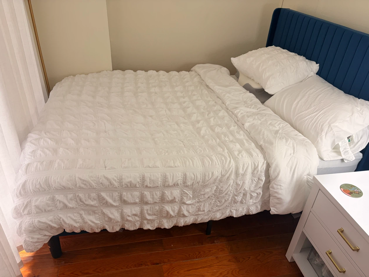 Full Size Blue Velvet Bed Frame - photo 2