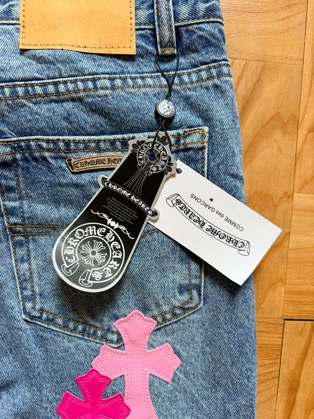 Chrome Hearts Jeans with Pink Cross - photo 2
