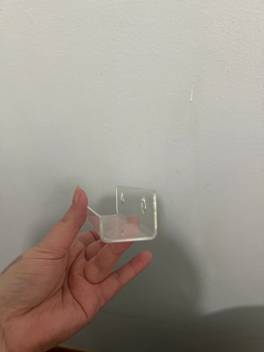 MOVING x6 Clear Acrylic Vinyl Shelf - photo 3
