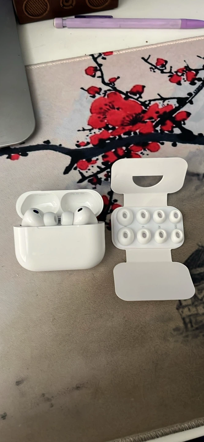 AirPod pro 3s - photo 2