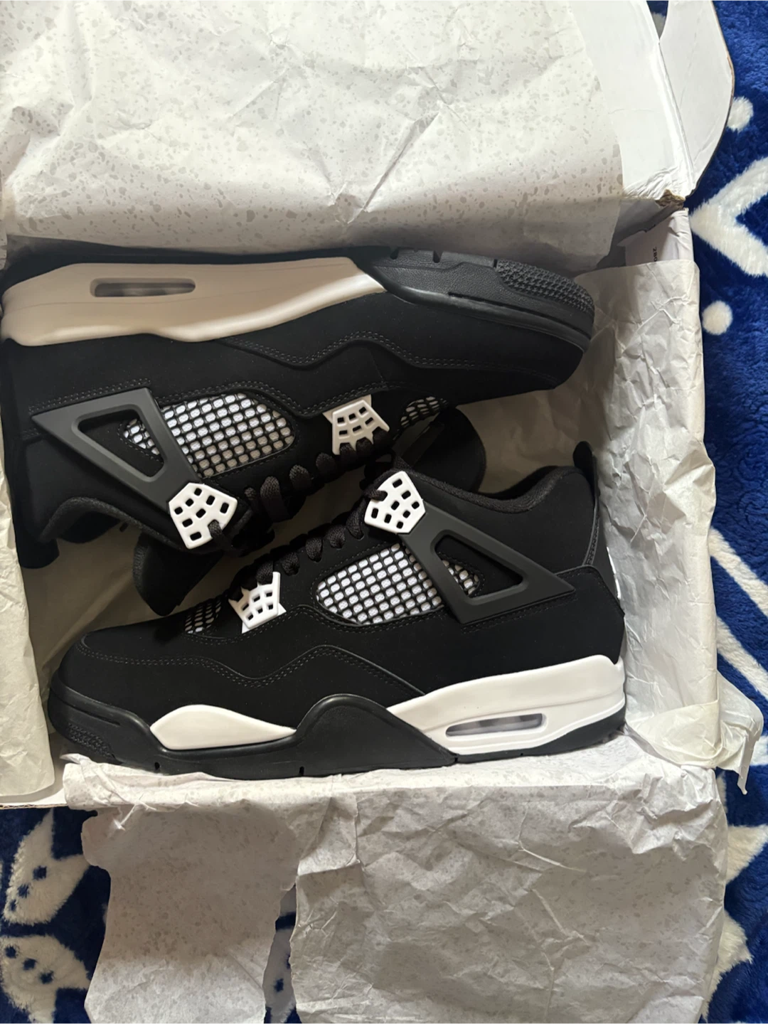 Air Jordan 4 Retro Black/White-Black Sneakers - photo 4