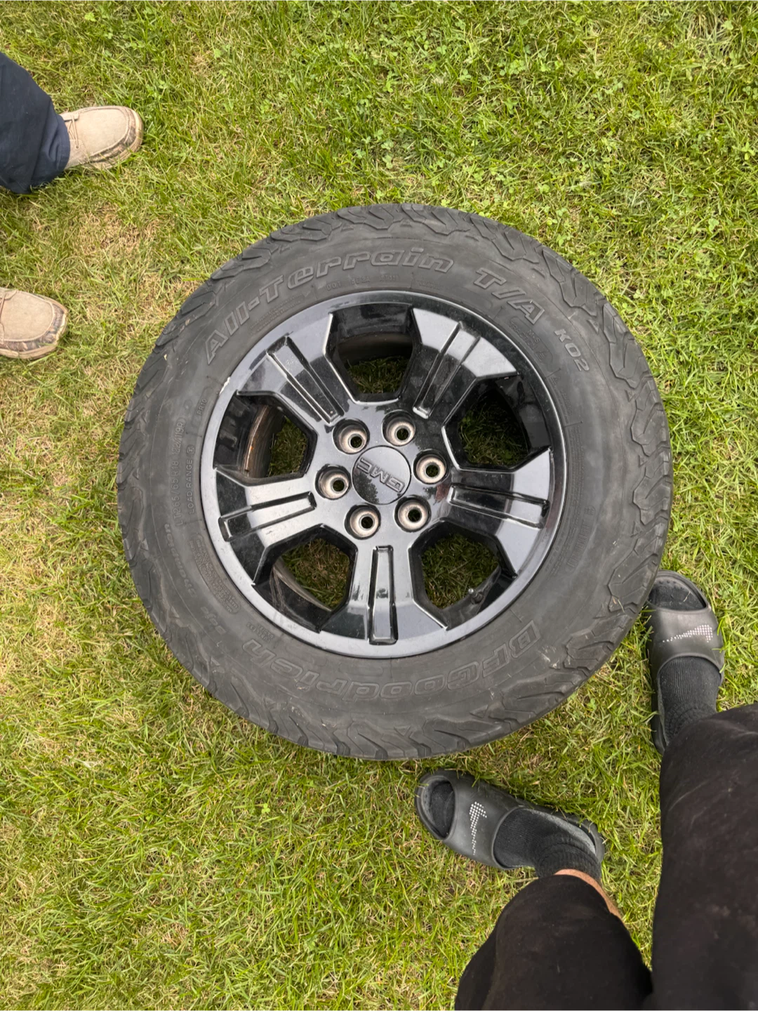 GMC oem rims tires no good