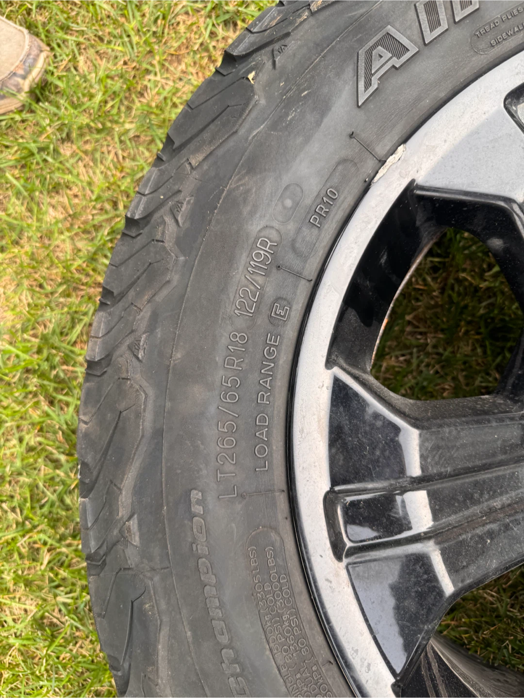 GMC oem rims tires no good - photo 2