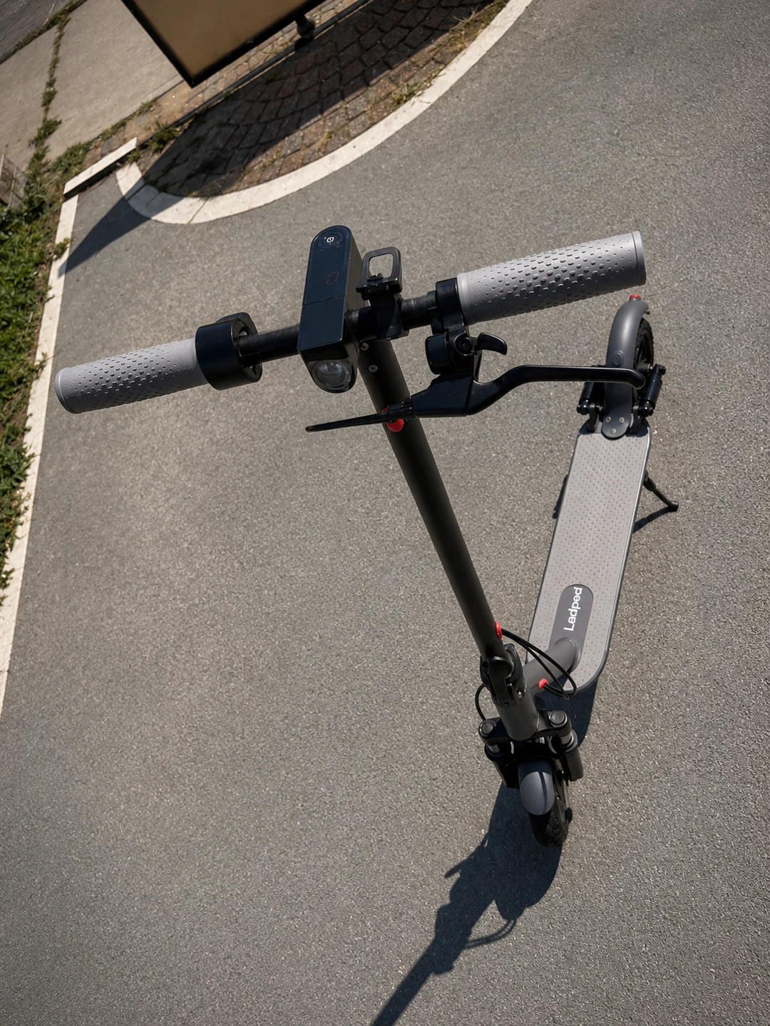 Scooter eléctrico - photo 4