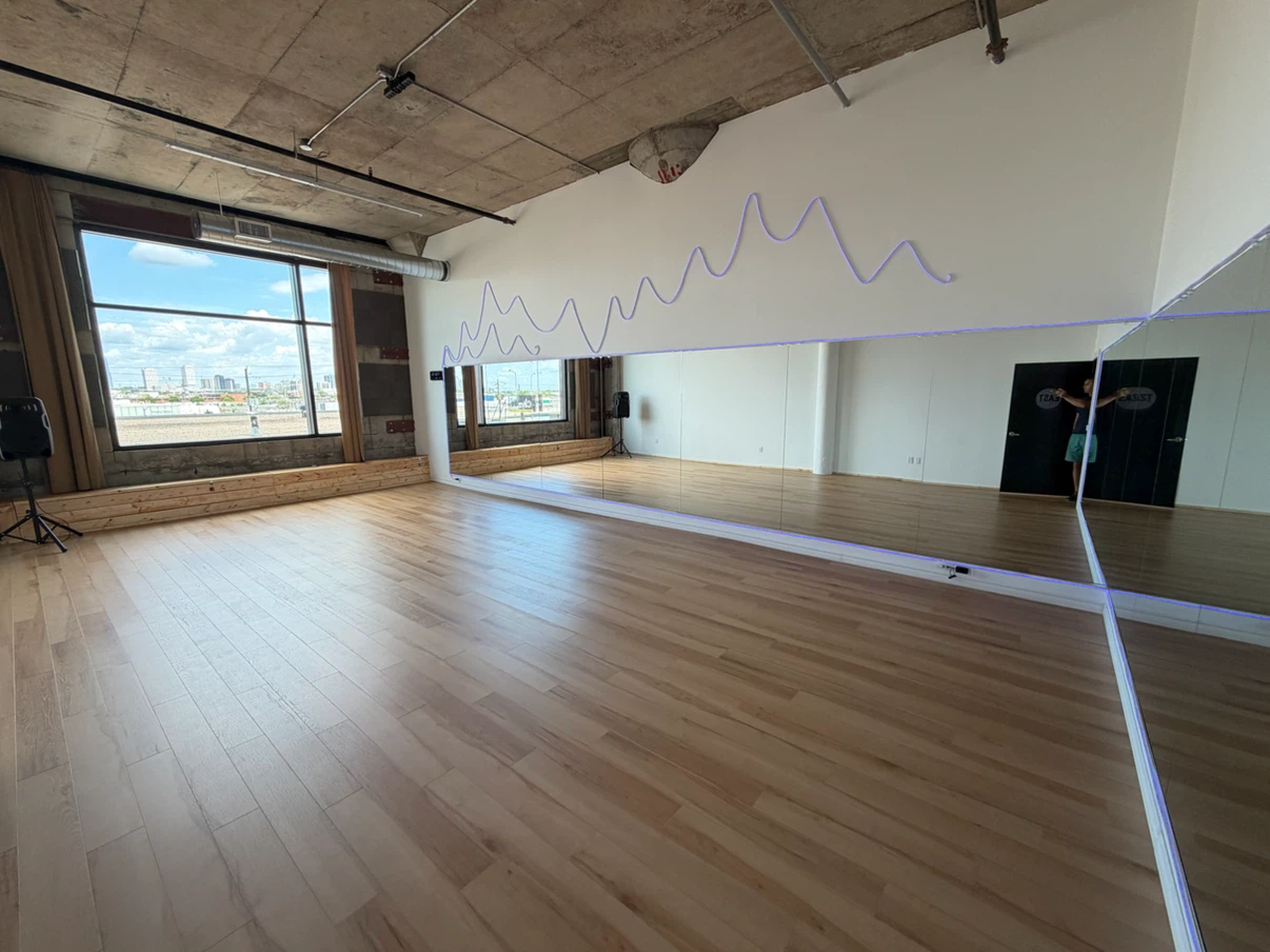 Studio Space Rental - Versatile for Events & Classes - photo 5