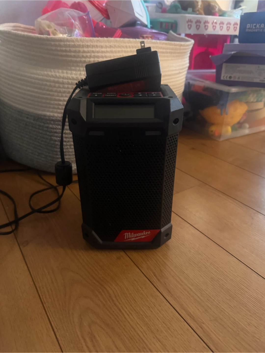 Milwaukee Compact Radio Speaker - photo 4