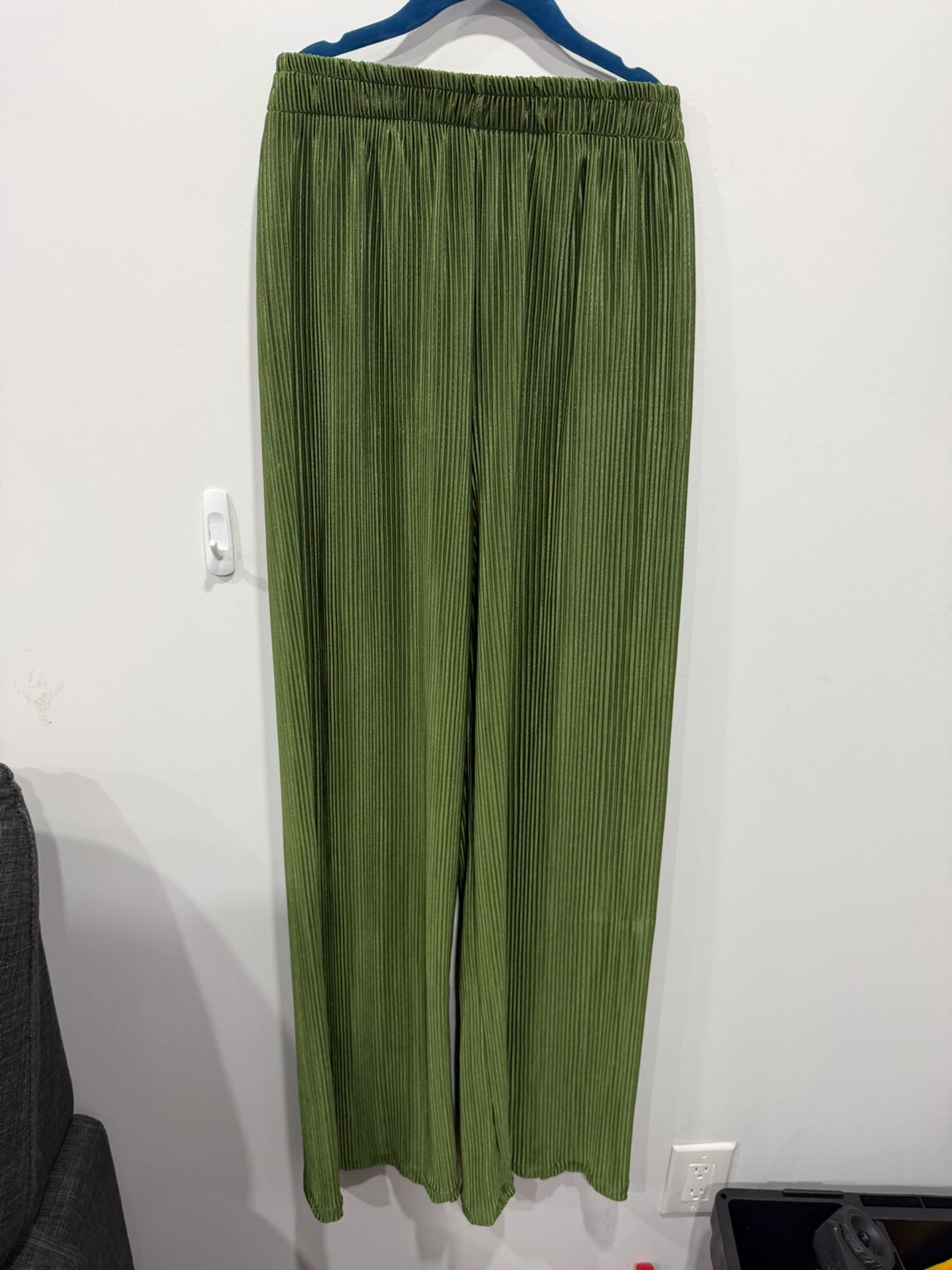 $8 Top & Pants Set - photo 2