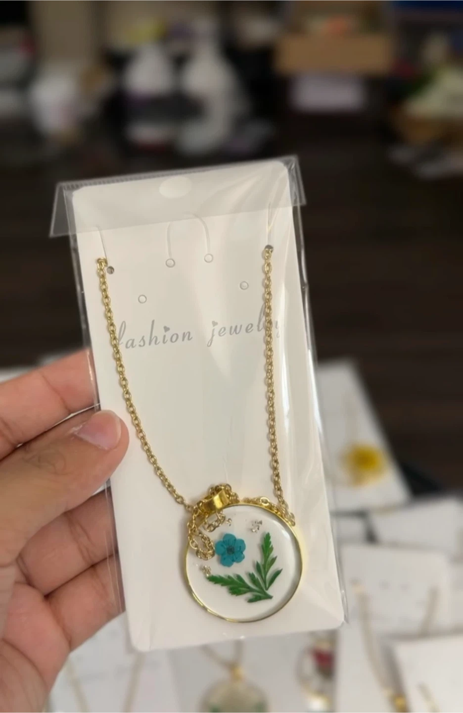 Fashion Jewelry Pendant Necklace with Dried Flower - photo 2