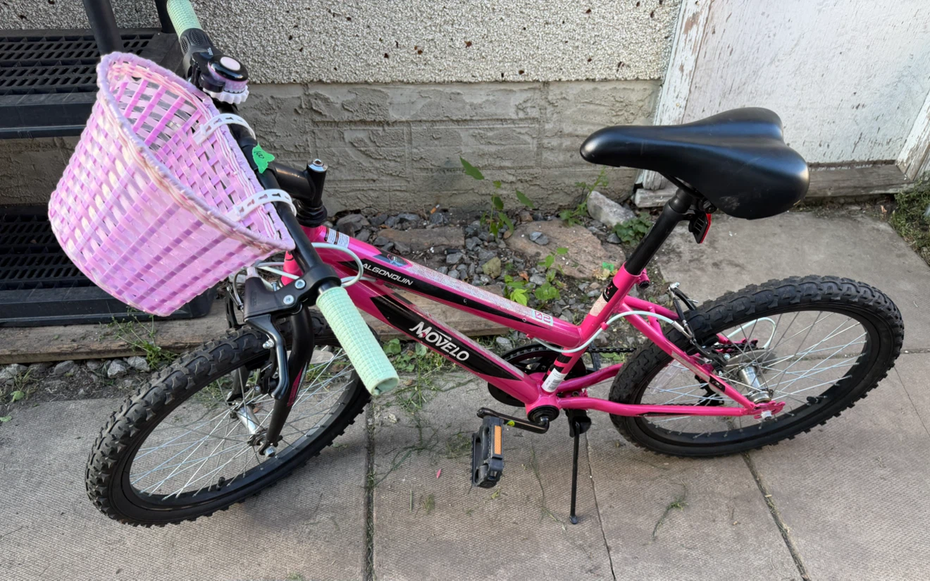 Hearts 18" and 20" bikes