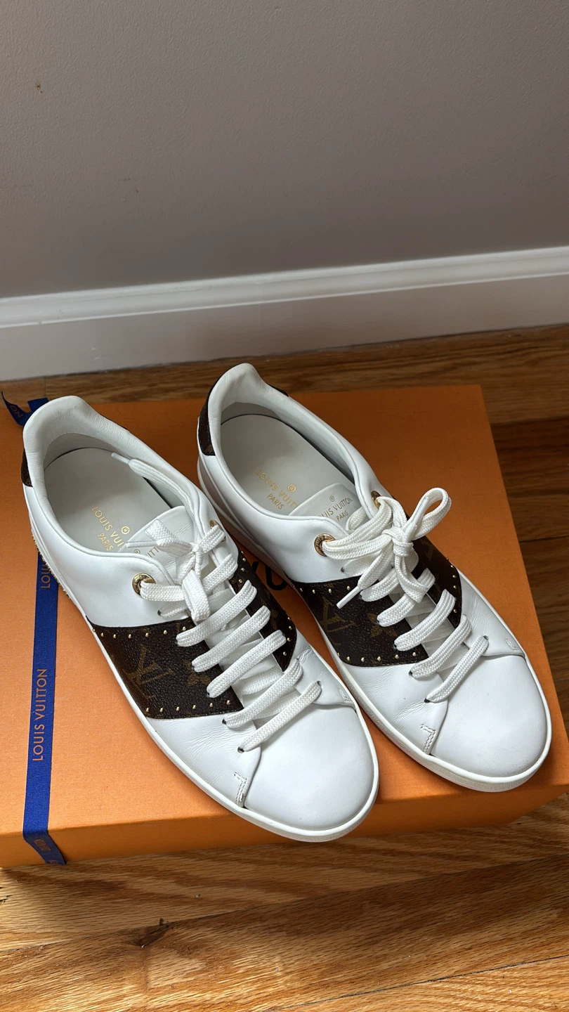Louis Vuitton White & Brown Monogram Sneakers - photo 3