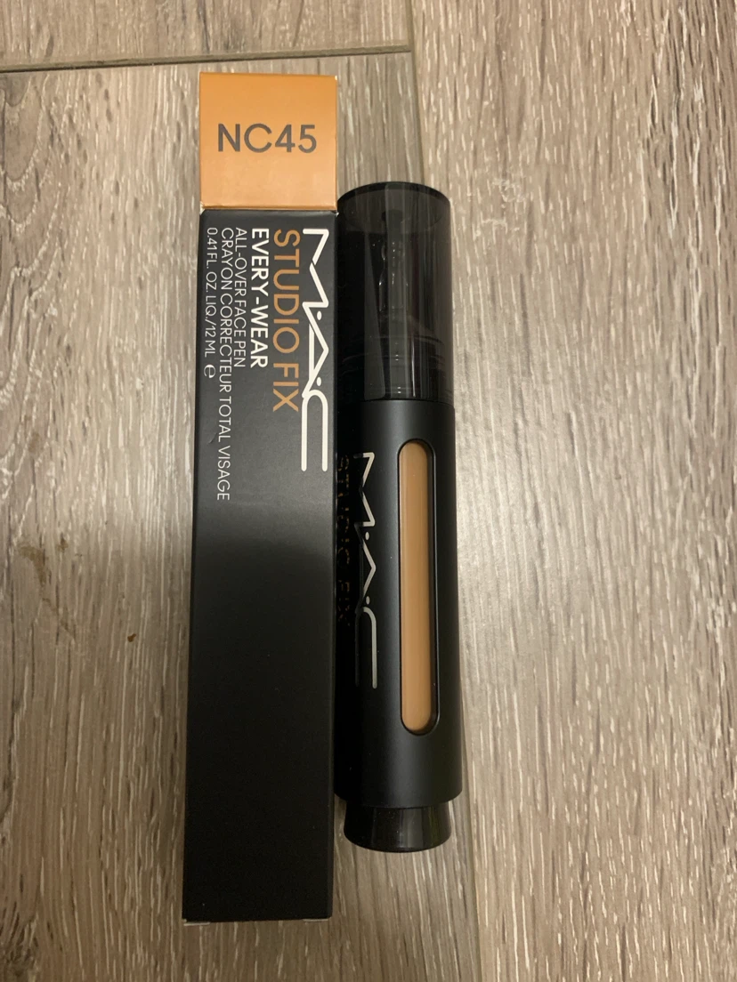 MAC Studio Fix Every-Wear All-Over Face Pen NC45