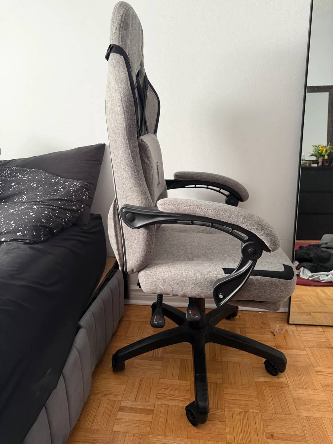 Dowinx Gaming Chair - photo 2