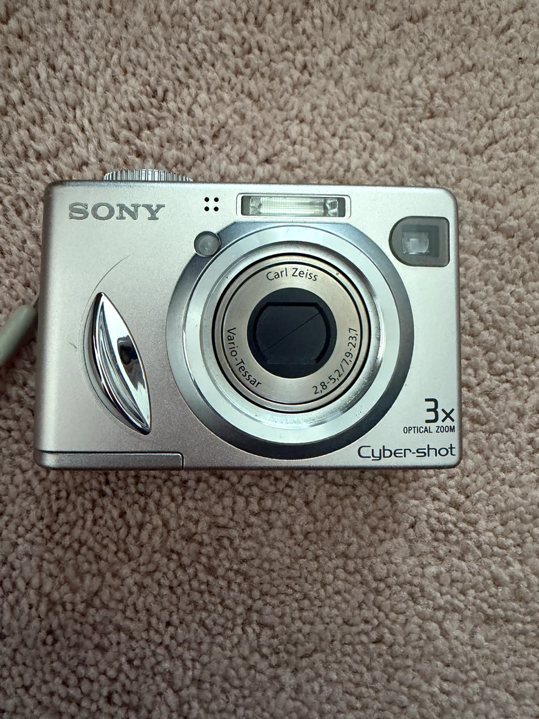 Sony Cyber-shot DSC-W5 Digital Camera