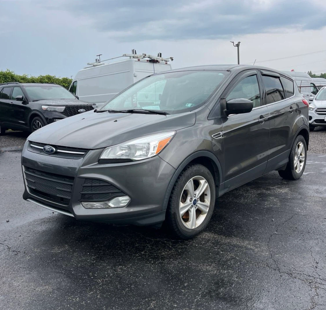2014 Ford Escape - Gray