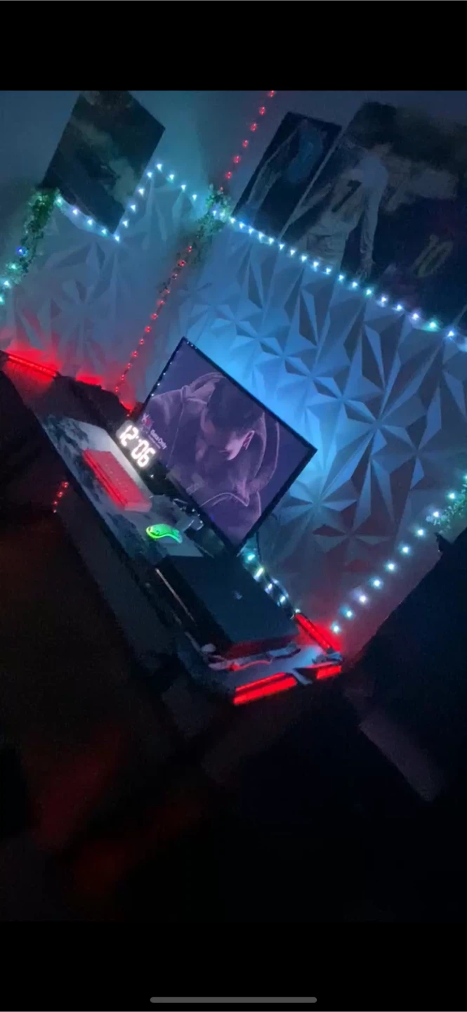 Gaming desk 62.99inch almost new