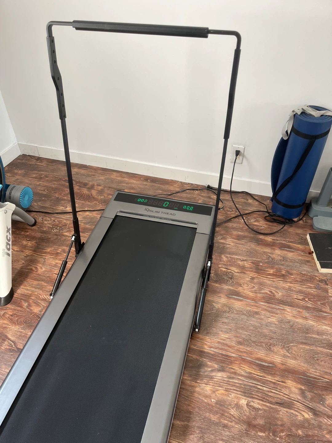 IQ Slim Tread Walking Pad - photo 4