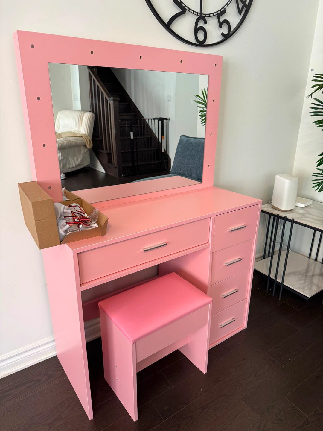 Pink Vanity Set with Lighted Mirror and Stool - photo 2